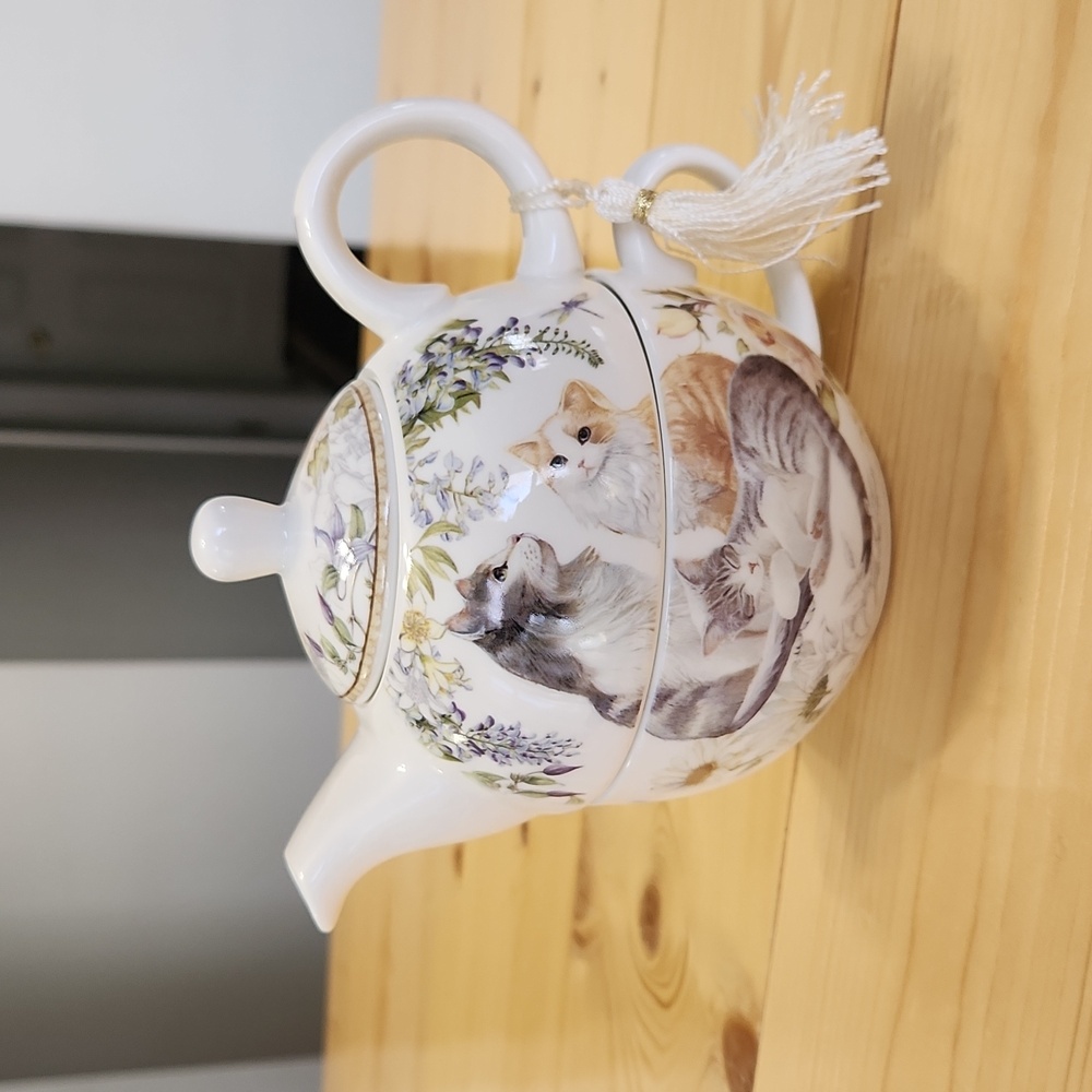 SUMMER RIVER Bits & Pieces Kitty Cat Tea For One 3-Piece Porcelain Set NWB - Picture 8 of 17